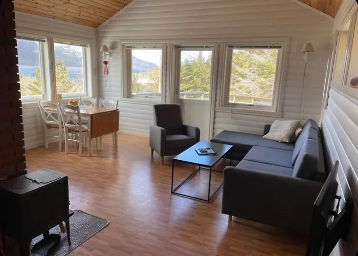 Vettinghytta, Close To The Sea With Amazing View.
